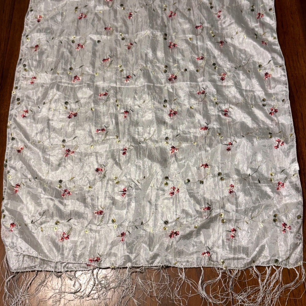 Vintage White Silky Crushed Floral Embroidered Fringe Evening Wrap Scarf
